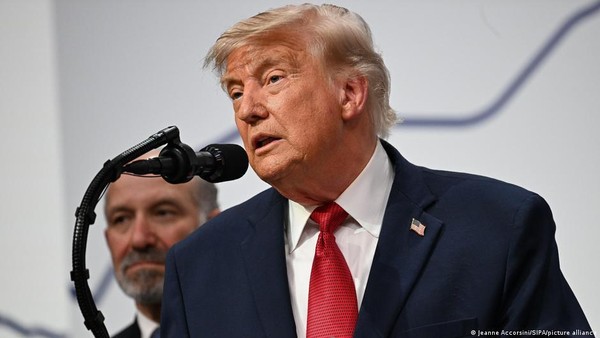 Trump mengenakan tarif baru sebesar 50% terhadap Kanada