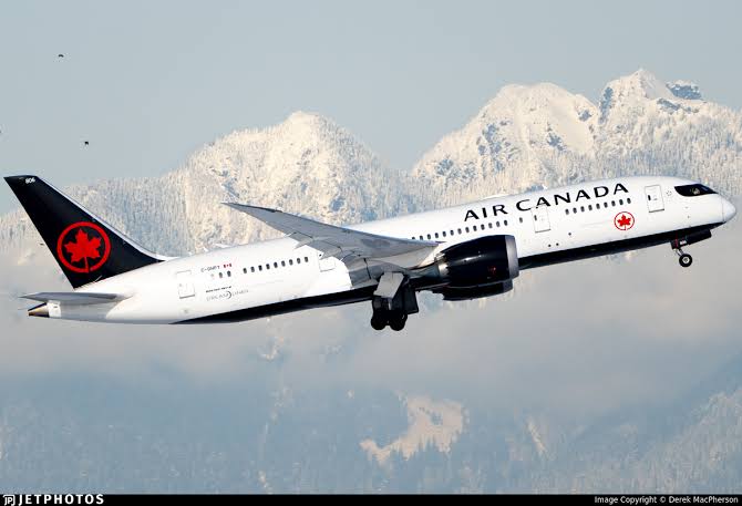 Penerbangan Air Canada Kembali Beroperasi