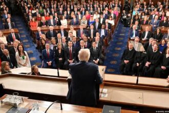 Ukraina Minta Bantuan Trump untuk Mendapatkan Akses Starlink dalam Serangan ke Rusia