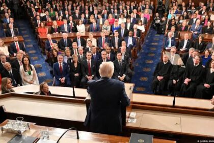 Ukraina Minta Bantuan Trump untuk Mendapatkan Akses Starlink dalam Serangan ke Rusia